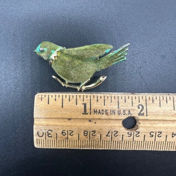 Vintage Bird Brooch Pin Flocked Green Gold Tone Mid Century Jewelry Kitschy - Picture 9 of 9